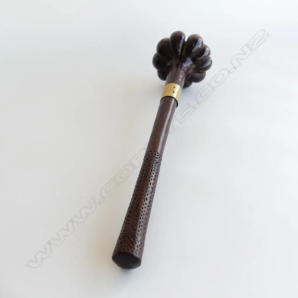 A 19thC Fijian hardwood ula throwing club, Image 1++
